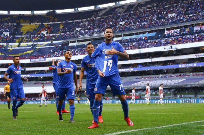 Edgar Méndez reconoce mejoría de Cruz Azul en el torneo