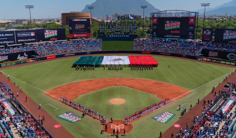 Astros apalea a Angels en el México Series