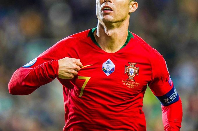 Victoria de Portugal y con pase a octavos de final en la Euro 2024