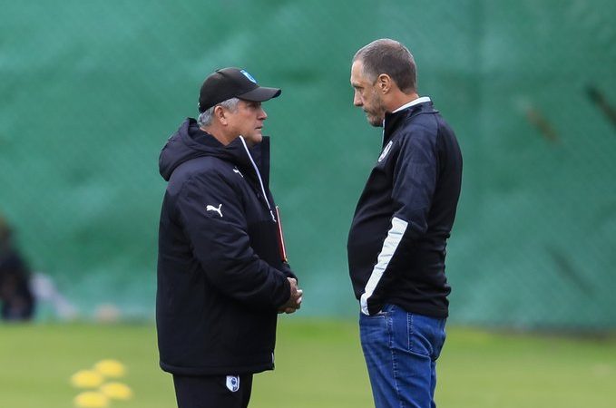 Querétaro confirma la permanencia de Víctor Manuel Vuctich como su entrenador