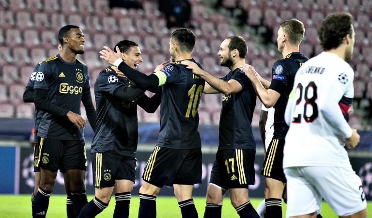 Edson Álvarez jugó en el triunfo del Ajax ante Midtjylland