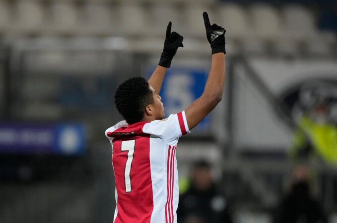 El Ajax de Edson Álvarez va a la final de la Copa de Holanda