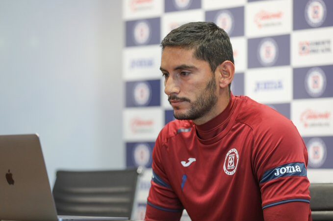 Jesús Corona podría seguir en Cruz Azul