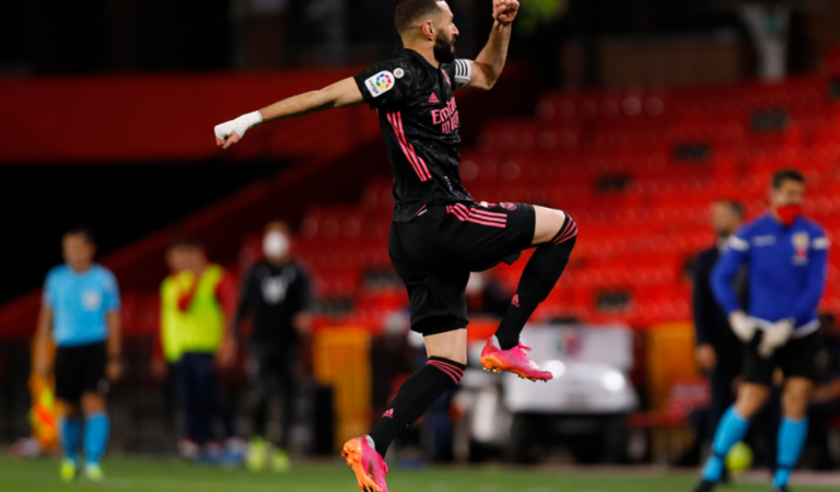 Real Madrid se mantiene con vida en la recta final de LaLiga con goleada ante el Granada