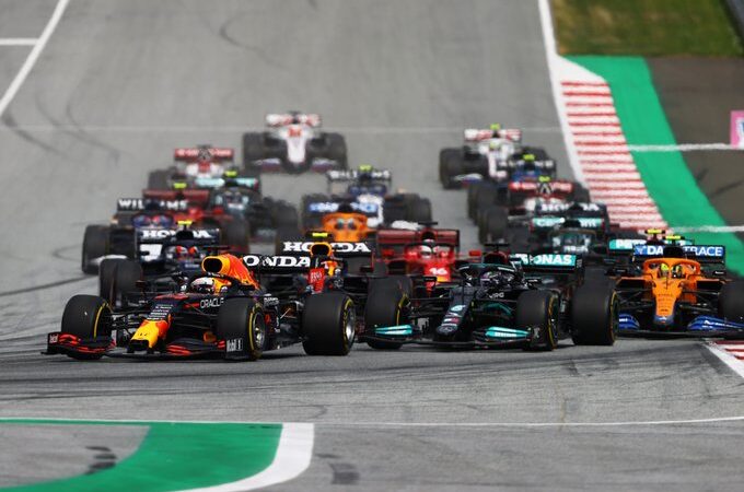 Max Verstappen gana el GP de Estiria y “Checo” Pérez termina cuarto