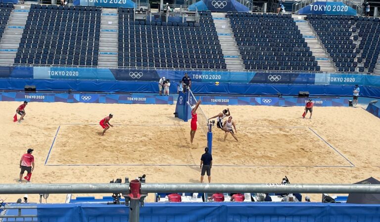 La pareja mexicana de vóleibol de playa varonil debuta con derrota en Tokyo 2020