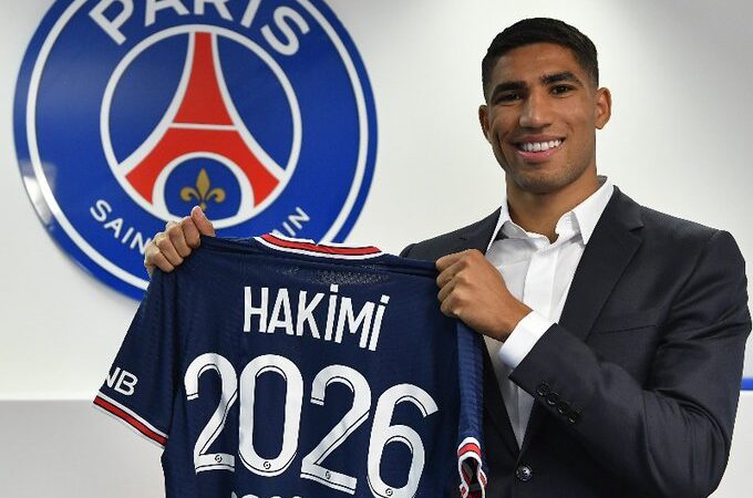 PSG hizo oficial la llegada de Achraf Hakimi