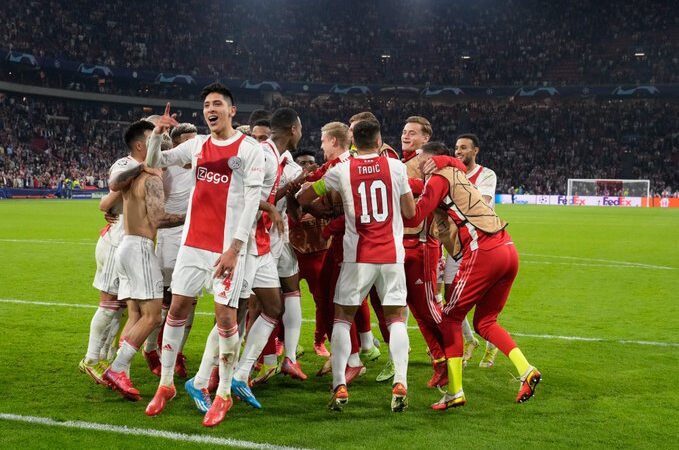 El Ajax con Edson Álvarez sigue ganando en Champions League