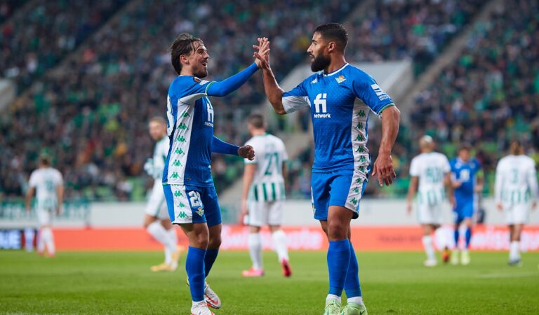 Andrés Guardado guía a Betis a la victoria ante Ferencvaros por la Europa League