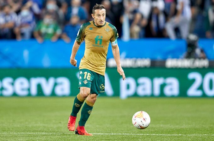 Con Andrés Guardado el Betis venció al Alavés