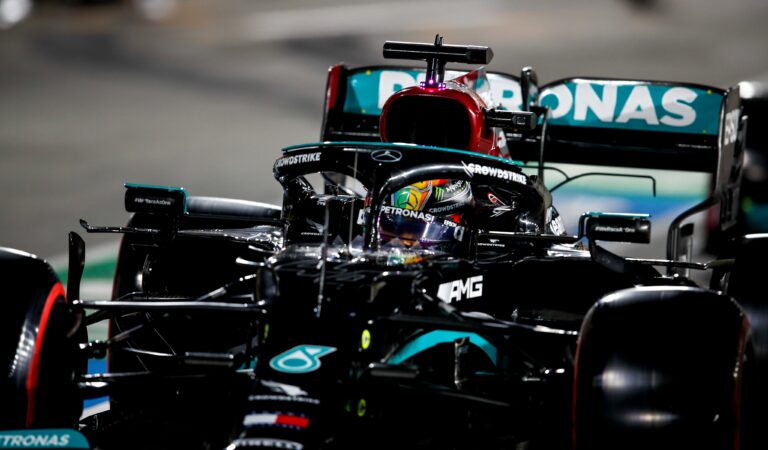 Lewis Hamilton gana de forma dominante en Qatar; Max Verstappen recupera el segundo puesto del podio