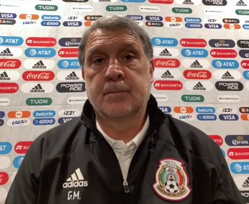 Tata Martino, con numerosas bajas en defensa.