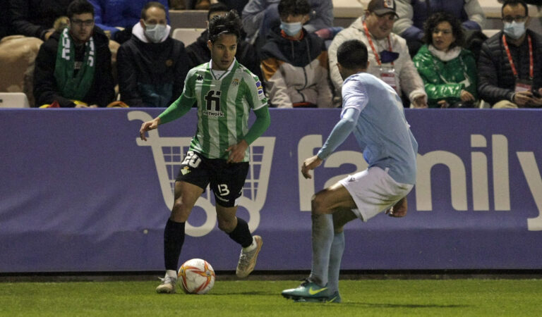 Diego Lainez anotó con Betis en la Copa del Rey