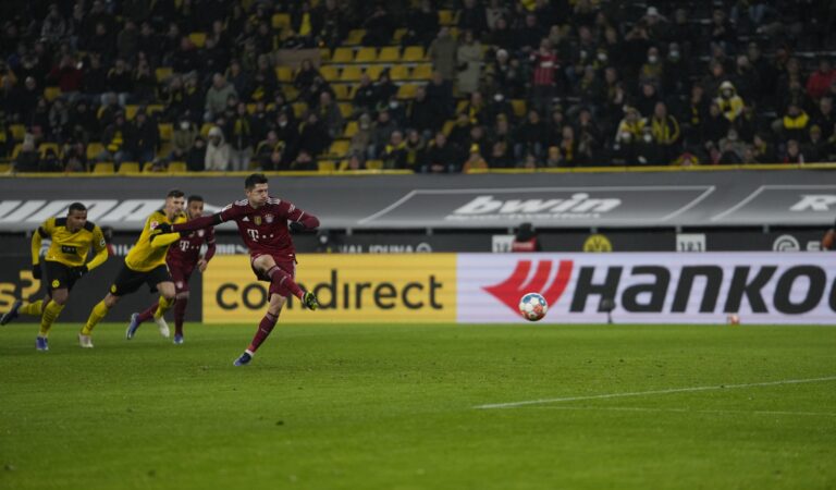 Bayern München se lleva el Der Klassiker y es líder de la Bundesliga