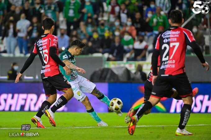 León pega primero con remontada incluida en la final de ida al derrotar al Atlas