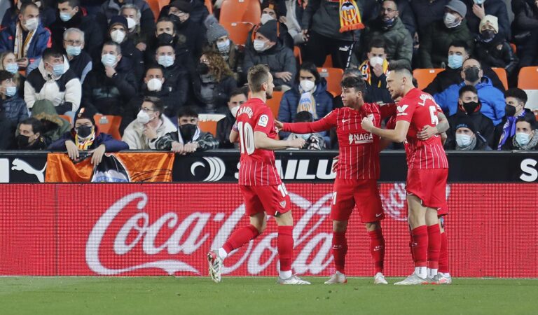 Jesús Corona debutó en LaLiga con empate del Sevilla en Valencia