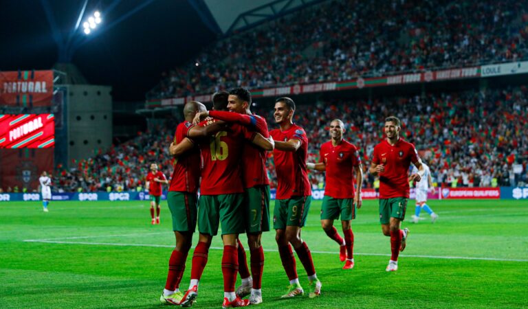 Portugal clasifica a la Copa del Mundo y será cabeza de serie