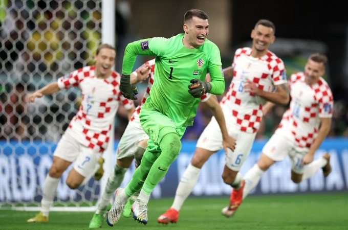 Croacia logra en penales las semifinales de Qatar 2022 y despide a Brasil