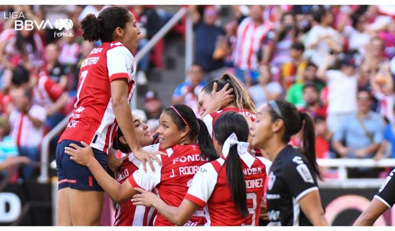 Chivas Femenil se lleva el Clásico Tapatío tras remontar al Atlas Femenil