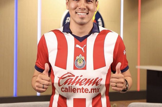 OFICIAL: Erick Gutiérrez, tercer refuerzo de Chivas