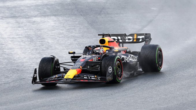 Nueva victoria de Max Verstappen en España; “Checo” Pérez sigue en mala racha