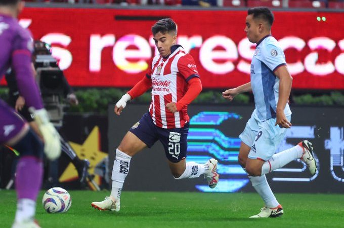 Sufrido empate de las Chivas contra el Querétaro en el Akron 