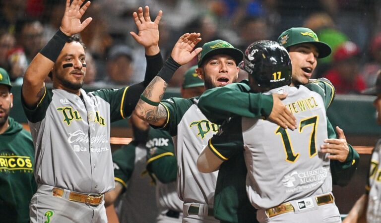 Pericos de Puebla le quita el invicto de 10 victorias a los Diablos Rojos