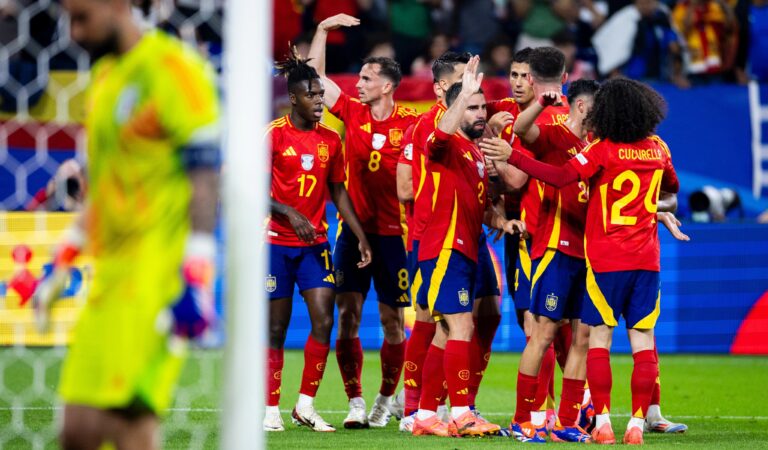 España calificó y aseguró liderato de grupo al derrotar a Italia en la Eurocopa 2024