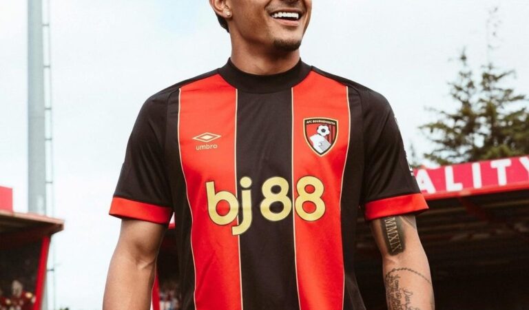 Julián Araujo se convirtió en nuevo jugador del Bournemouth