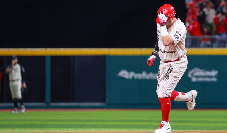 Los Diablos Rojos del México apalean a los Sultanes de Monterrey en el segundo juego de la Serie del Rey 2024