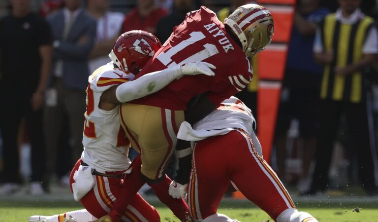 Kansas City Chiefs mantiene el invicto tras vencer a San Francisco