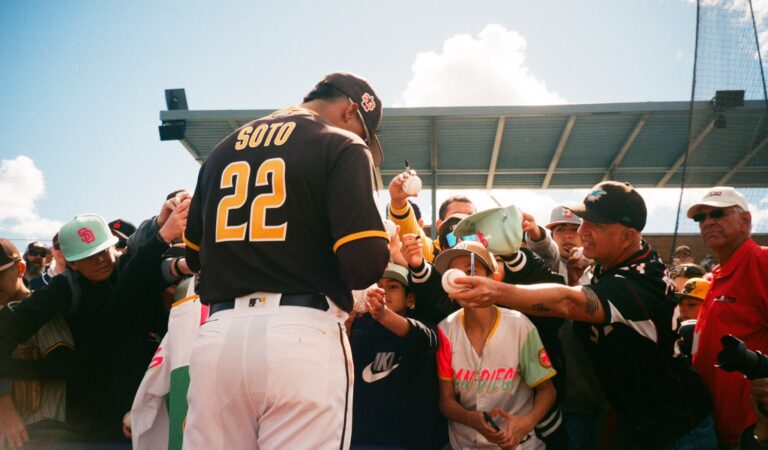 Juan Soto firmó el contrato más lucrativo en la historia de los deportes