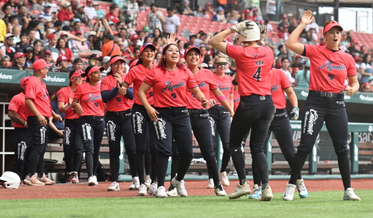 El Águila de Veracruz Sóftbol terminó con la racha de victorias de Diablos Rojos Femenil