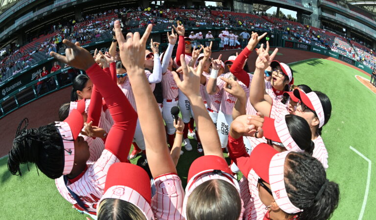 Diablos Rojos Femenil cierra la última serie en casa con barrida ante Algodoneras de Unión Laguna