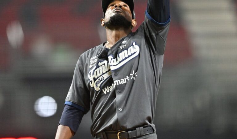 Sultanes de Monterrey Iguala la serie ante los Diablos Rojos del México en el EAHH
