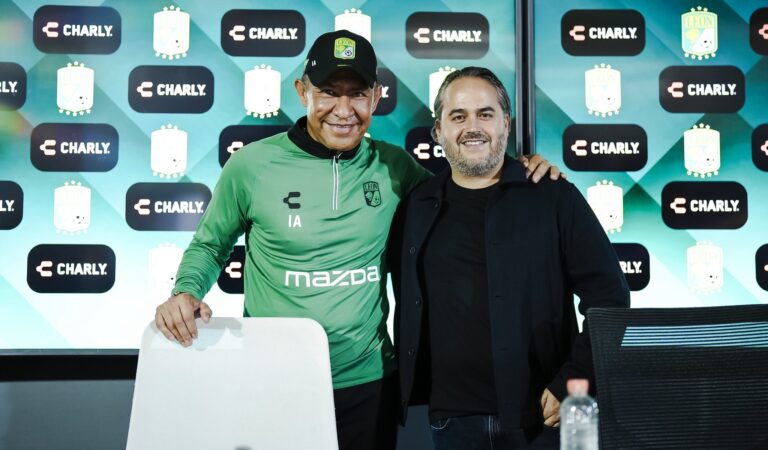 Ignacio Ambriz fue presentado como nuevo director técnico del León