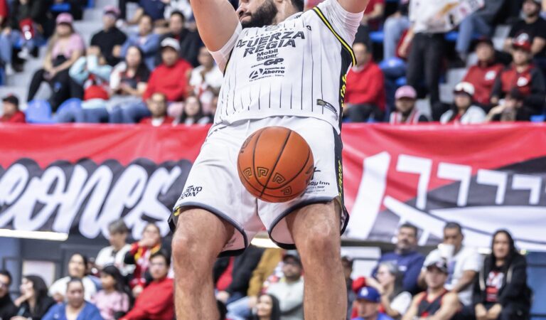 Fuerza Regia toma ventaja en las Finales 2025 de la LNBP
