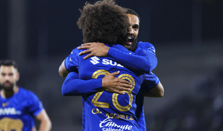 Pumas golea al Santos Laguna en el inicio de la Jornada 4