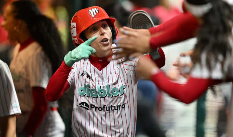 Diablos Rojos Femenil se impone con autoridad a El Águila de Veracruz Softbol Femenil