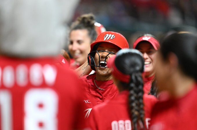 Diablos Rojos Femenil divide la serie ante las Bravas de León