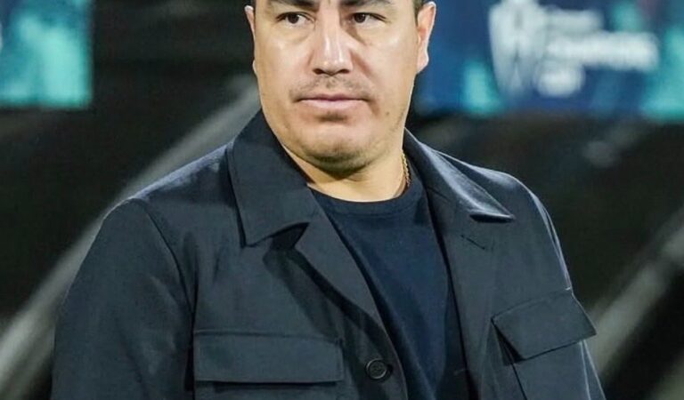 Pumas confirmó la salida de Efrain Juárez como director técnico
